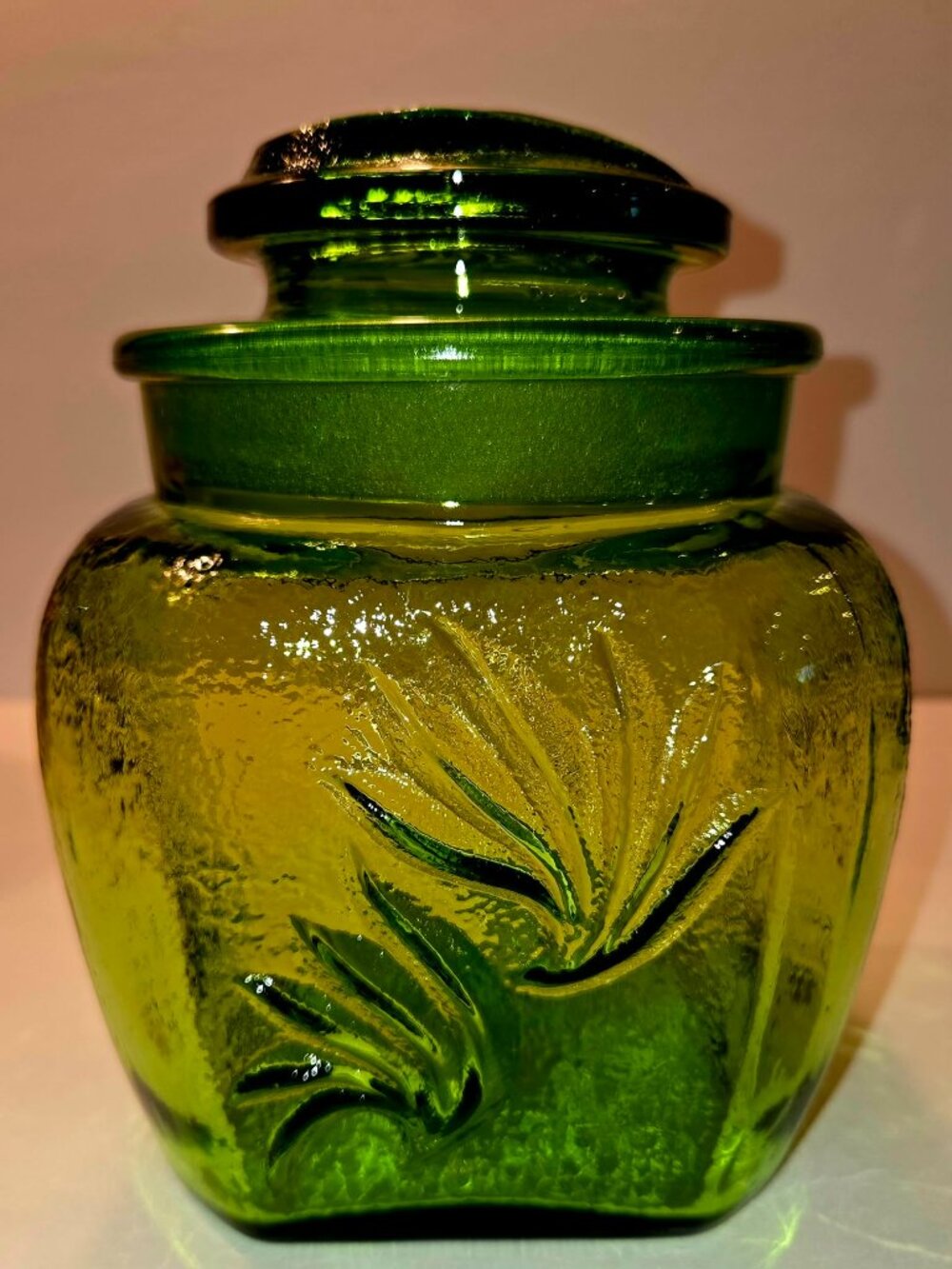 Vintage L.E. Smith "Sunscroll" Canister